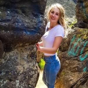 Meet your Posher, Jade